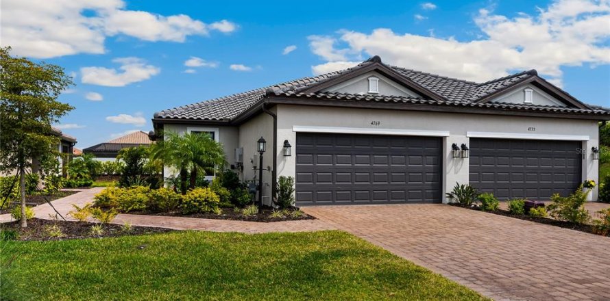 Casa en Bradenton, Florida 2 dormitorios, 144.74 m2 № 1086697