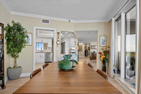 Condo in North Palm Beach, Florida, 2 bedrooms  № 2399981 - photo 11