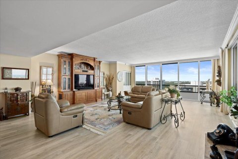 Condo in North Palm Beach, Florida, 2 bedrooms  № 2399981 - photo 4