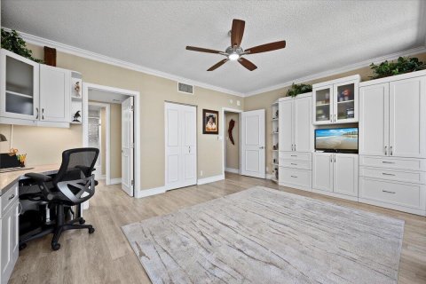 Condo in North Palm Beach, Florida, 2 bedrooms  № 2399981 - photo 20
