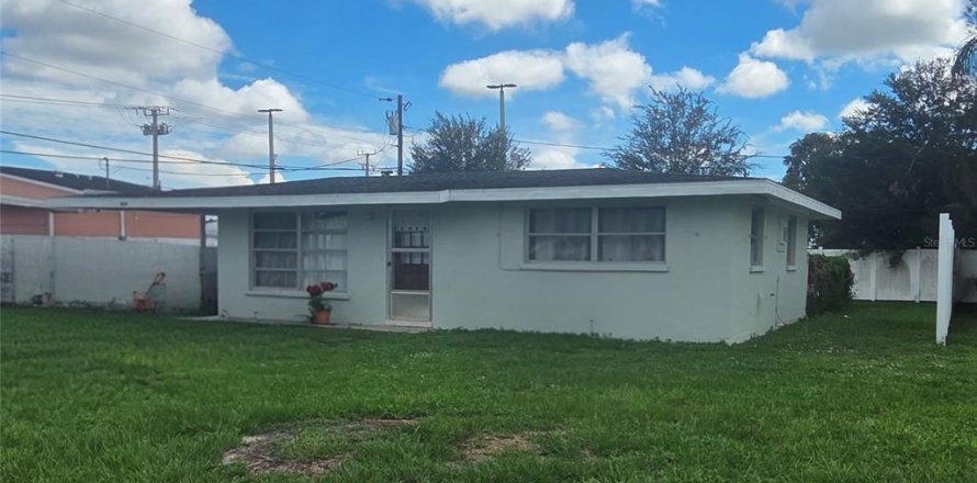 House in Bradenton, Florida 2 bedrooms, 74.32 sq.m. № 2121384
