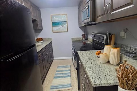 House in Bradenton, Florida 2 bedrooms, 74.32 sq.m. № 2121384 - photo 5