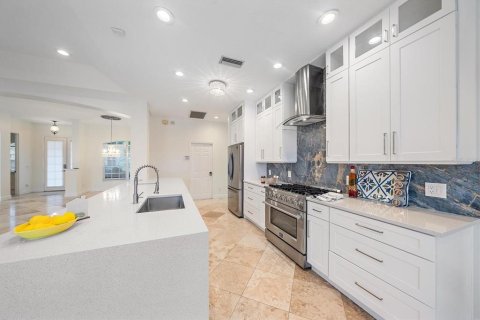 House in Lakewood Ranch, Florida 3 bedrooms, 201.6 sq.m. № 2396300 - photo 20