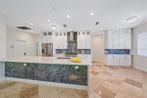 House in Lakewood Ranch, Florida 3 bedrooms, 201.6 sq.m. № 2396300 - photo 23