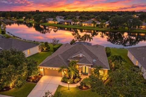 House in Lakewood Ranch, Florida 3 bedrooms, 201.6 sq.m. № 2396300
