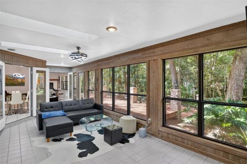 Villa ou maison à louer à Gainesville, Floride: 4 chambres, 277.41 m2 № 2418806 - photo 23
