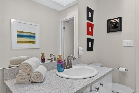 Villa ou maison à louer à Gainesville, Floride: 4 chambres, 277.41 m2 № 2418806 - photo 19