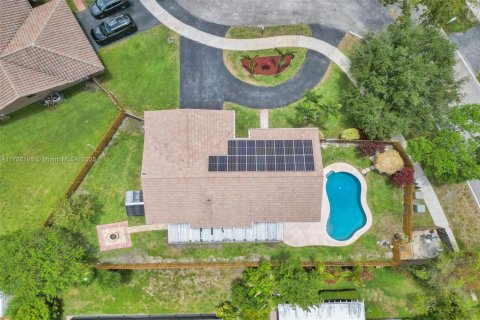 House in Cooper City, Florida 4 bedrooms, 161.65 sq.m. № 1667787 - photo 4