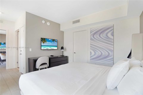 Condo in Hollywood, Florida, 3 bedrooms  № 1936515 - photo 20