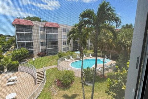 Copropriété à vendre à Lauderhill, Floride: 2 chambres, 99.41 m2 № 2056899 - photo 20