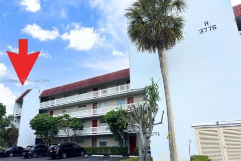 Condo à Lauderhill, Floride, 2 chambres  № 2056899