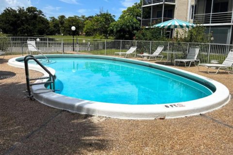 Copropriété à vendre à Lauderhill, Floride: 2 chambres, 99.41 m2 № 2056899 - photo 25