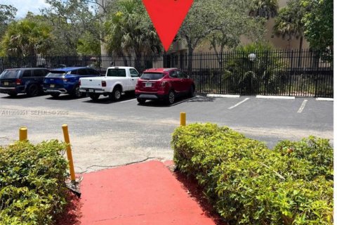 Copropriété à vendre à Lauderhill, Floride: 2 chambres, 99.41 m2 № 2056899 - photo 30