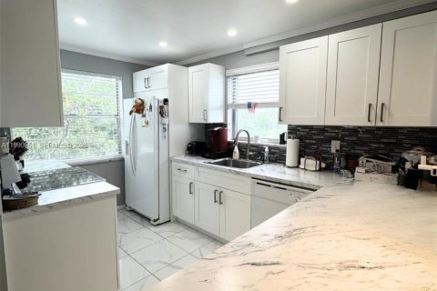 Copropriété à vendre à Lauderhill, Floride: 2 chambres, 99.41 m2 № 2056899 - photo 3