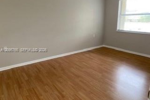 Copropriété à louer à Miami, Floride: 1 chambre, 68.38 m2 № 2385308 - photo 7