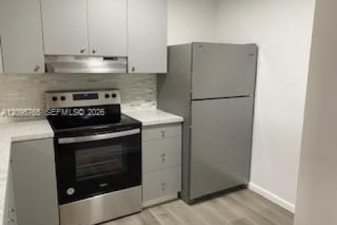 Copropriété à louer à Miami, Floride: 1 chambre, 68.38 m2 № 2385308 - photo 4