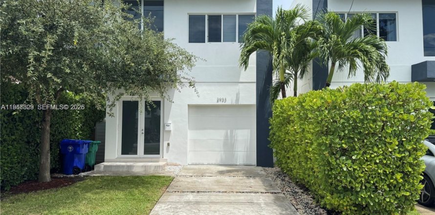 Villa ou maison à Miami, Floride 3 chambres, 222.97 m2 № 2002876