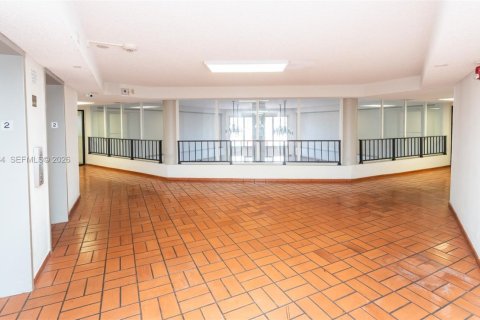 Copropriété à vendre à Miami, Floride: 2 chambres, 108.7 m2 № 2024761 - photo 17