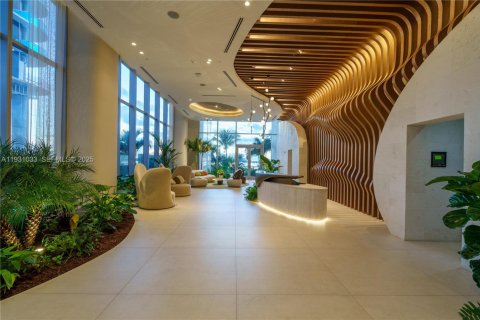 Condominio en alquiler en Miami, Florida, 3 dormitorios № 1992337 - foto 4