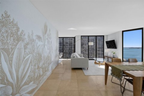 Condominio en alquiler en Miami, Florida, 3 dormitorios, 201.78 m2 № 2032876 - foto 16