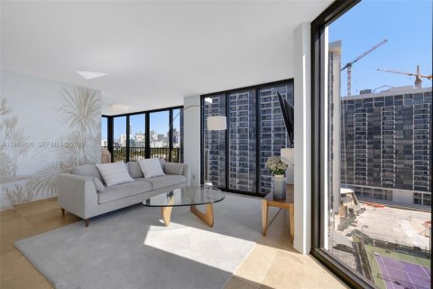 Condominio en alquiler en Miami, Florida, 3 dormitorios, 201.78 m2 № 2032876 - foto 14