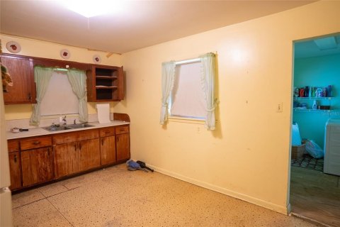 House in Land O' Lakes, Florida 3 bedrooms, 121.14 sq.m. № 2312291 - photo 18