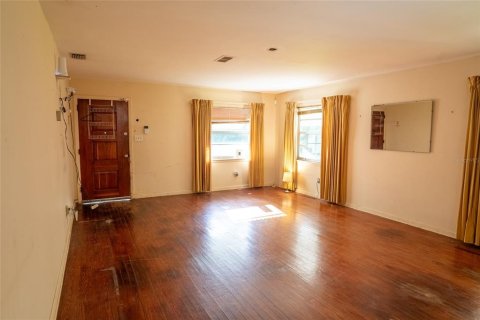 House in Land O' Lakes, Florida 3 bedrooms, 121.14 sq.m. № 2312291 - photo 11