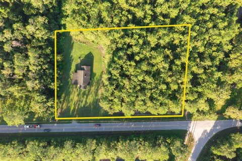 House in Land O' Lakes, Florida 3 bedrooms, 121.14 sq.m. № 2312291 - photo 26