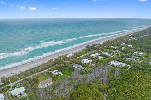 House in Hobe Sound, Florida 4 bedrooms, 251.58 sq.m. № 1852151 - photo 23