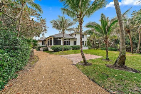 House in Hobe Sound, Florida 4 bedrooms, 251.58 sq.m. № 1852151 - photo 7