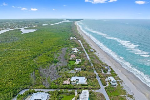 House in Hobe Sound, Florida 4 bedrooms, 251.58 sq.m. № 1852151 - photo 26