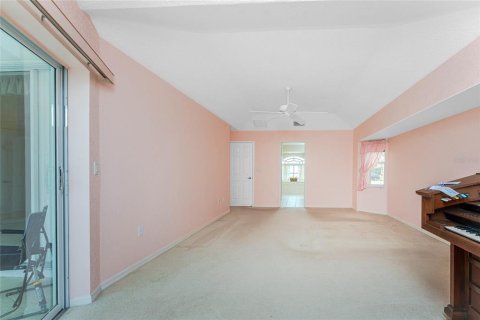 House in Punta Gorda, Florida 3 bedrooms, 179.3 sq.m. № 1901037 - photo 29