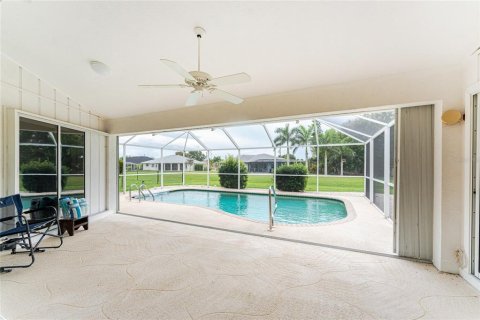 House in Punta Gorda, Florida 3 bedrooms, 179.3 sq.m. № 1901037 - photo 19