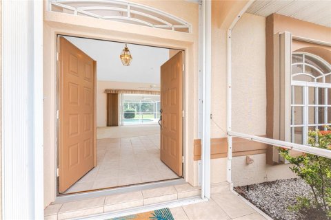 House in Punta Gorda, Florida 3 bedrooms, 179.3 sq.m. № 1901037 - photo 4