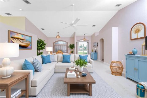House in Punta Gorda, Florida 3 bedrooms, 179.3 sq.m. № 1901037 - photo 9