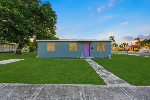 Casa en venta en Pompano Beach, Florida, 3 dormitorios, 127.55 m2 № 1974614 - foto 1