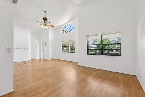 Casa en venta en Davie, Florida, 3 dormitorios, 202.71 m2 № 1993952 - foto 7