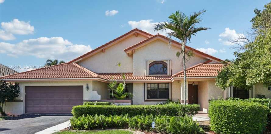 Casa en Davie, Florida 3 dormitorios, 202.71 m2 № 1993952