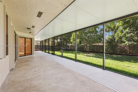 Casa en venta en Davie, Florida, 3 dormitorios, 202.71 m2 № 1993952 - foto 28