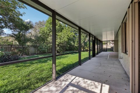 Casa en venta en Davie, Florida, 3 dormitorios, 202.71 m2 № 1993952 - foto 27