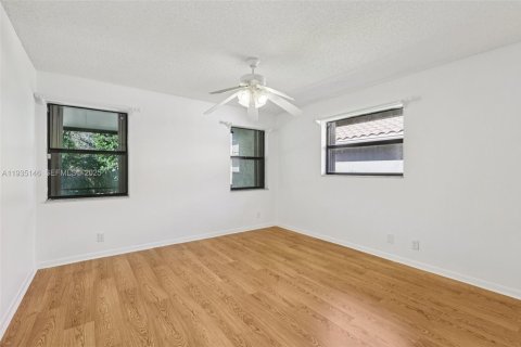 Casa en venta en Davie, Florida, 3 dormitorios, 202.71 m2 № 1993952 - foto 22