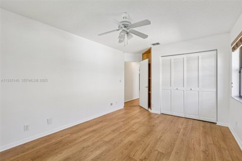 Casa en venta en Davie, Florida, 3 dormitorios, 202.71 m2 № 1993952 - foto 17