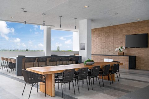 Condo in Miami, Florida, 1 bedroom  № 1880081 - photo 24