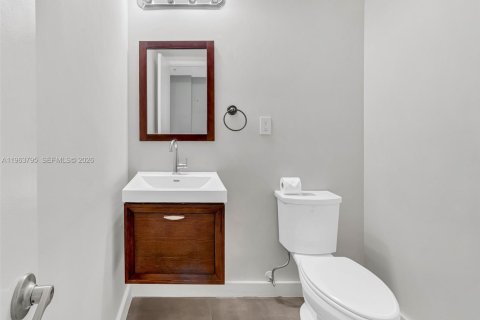 Condominio en alquiler en Sunny Isles Beach, Florida, 1 dormitorio, 93.37 m2 № 2025478 - foto 11