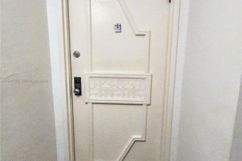 Condo in Aventura, Florida, 3 bedrooms  № 2004119 - photo 29