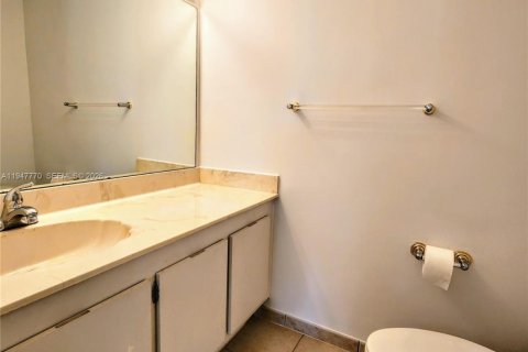 Condo in Aventura, Florida, 3 bedrooms  № 2004119 - photo 6