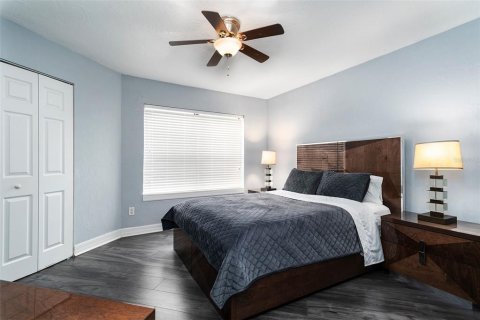 Condo in Orlando, Florida, 2 bedrooms  № 1657257 - photo 9