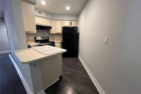 Condo in Orlando, Florida, 2 bedrooms  № 1657257 - photo 7