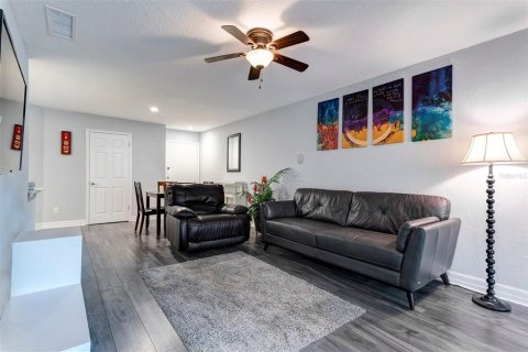 Condo in Orlando, Florida, 2 bedrooms  № 1657257 - photo 6