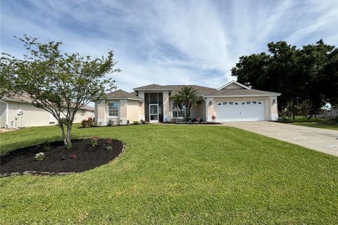 House in Rotonda, Florida 3 bedrooms, 185.8 sq.m. № 1558887 - photo 3